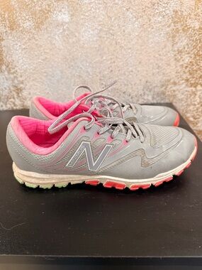 New Balance Women's Gray & Pink Athletic Sneakers